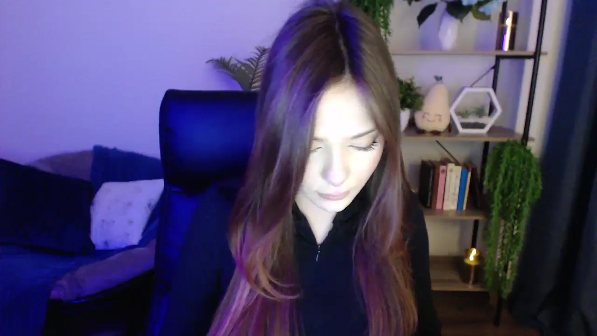 Gallery image thumbnail from KateManelli's myfreecams stream on, 01/20/2025, 09:44 image 14 of 20