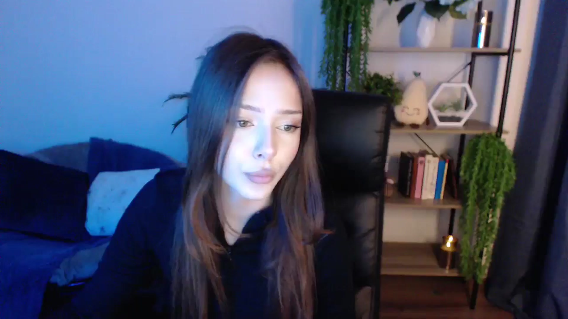 Gallery image thumbnail from KateManelli's myfreecams stream on, 01/20/2025, 13:06 image 6 of 20