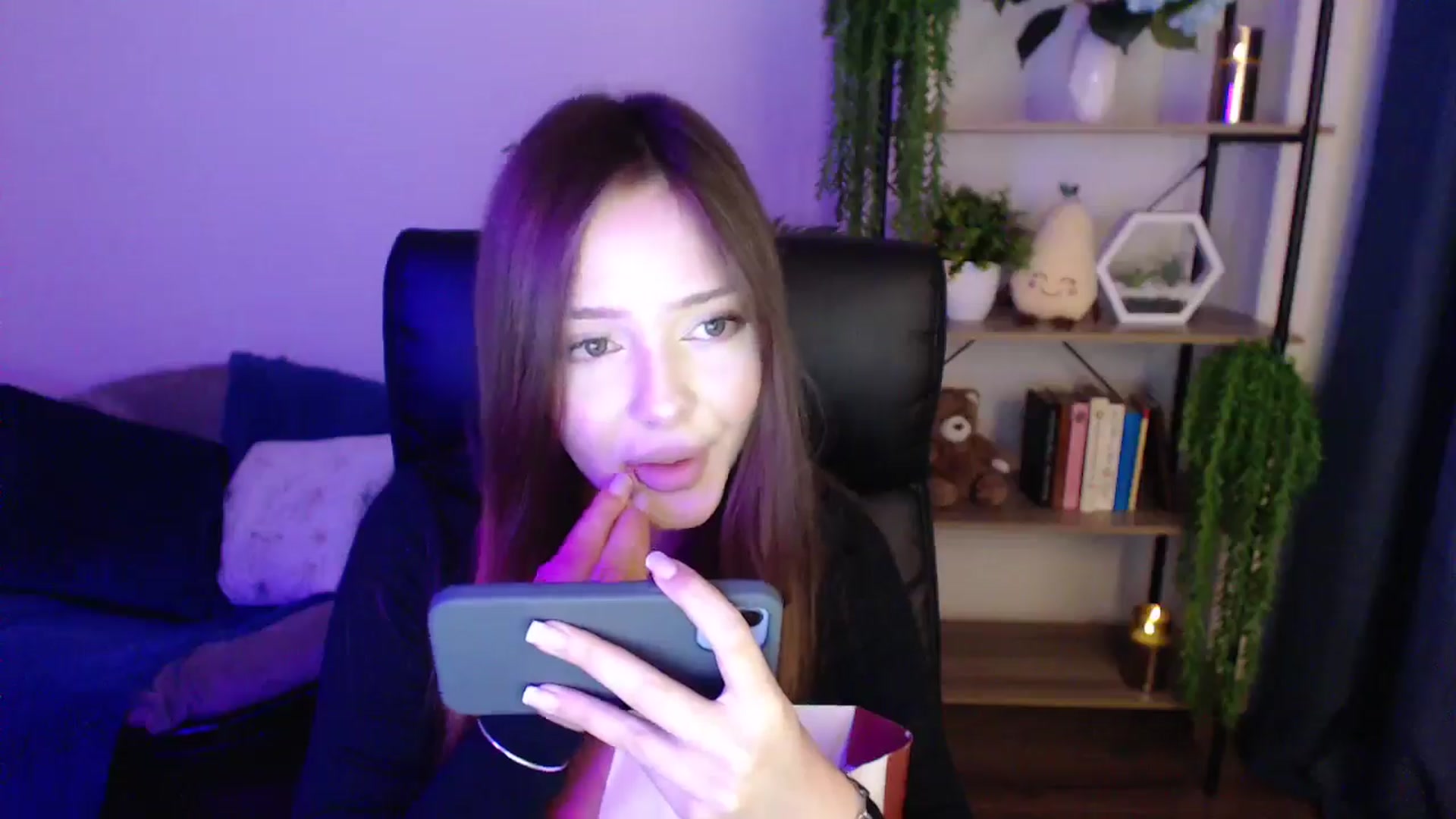 Gallery image thumbnail from KateManelli's myfreecams stream on, 01/20/2025, 13:06 image 3 of 20