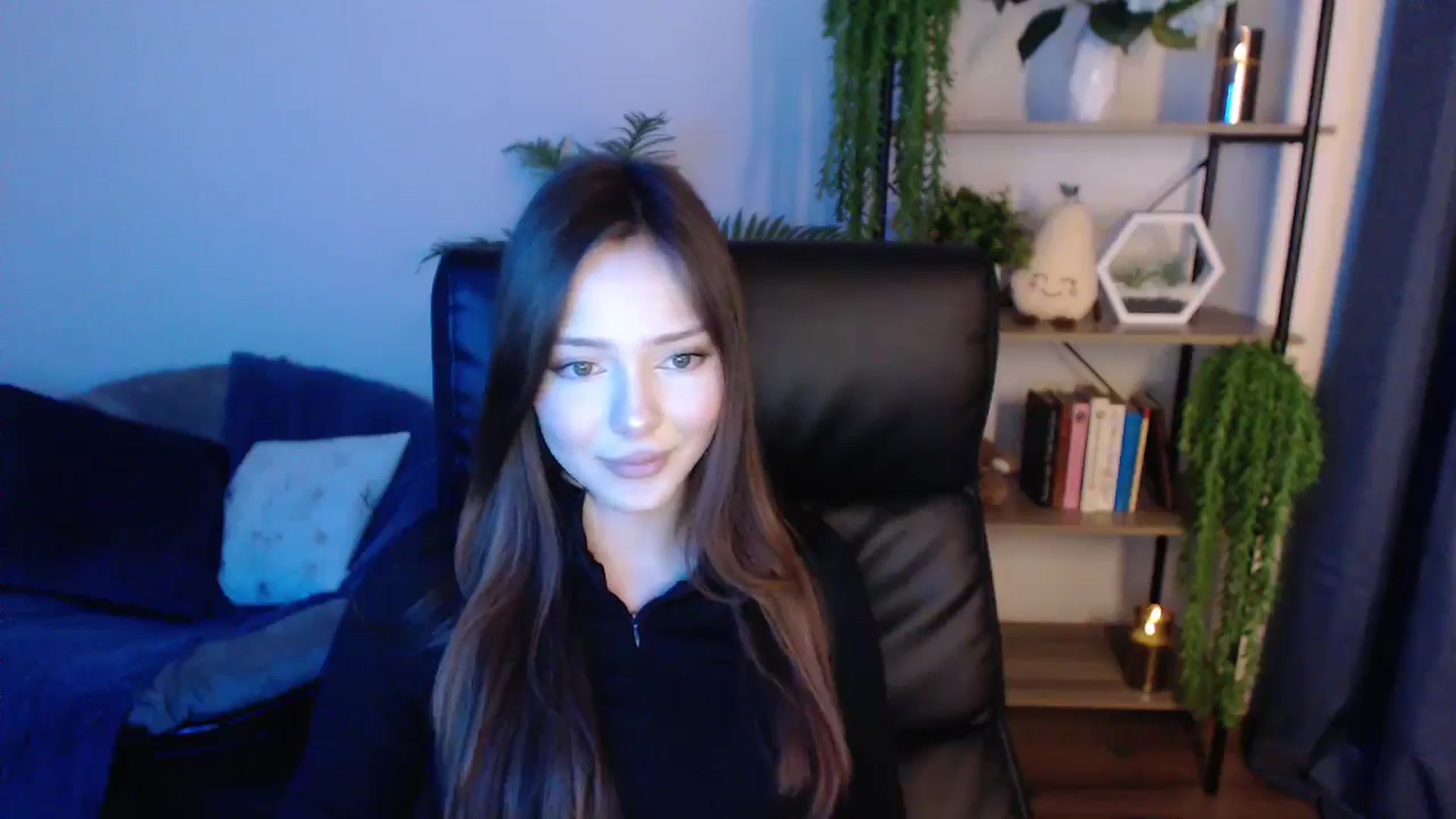 Gallery image thumbnail from KateManelli's myfreecams stream on, 01/20/2025, 14:11 image 11 of 20