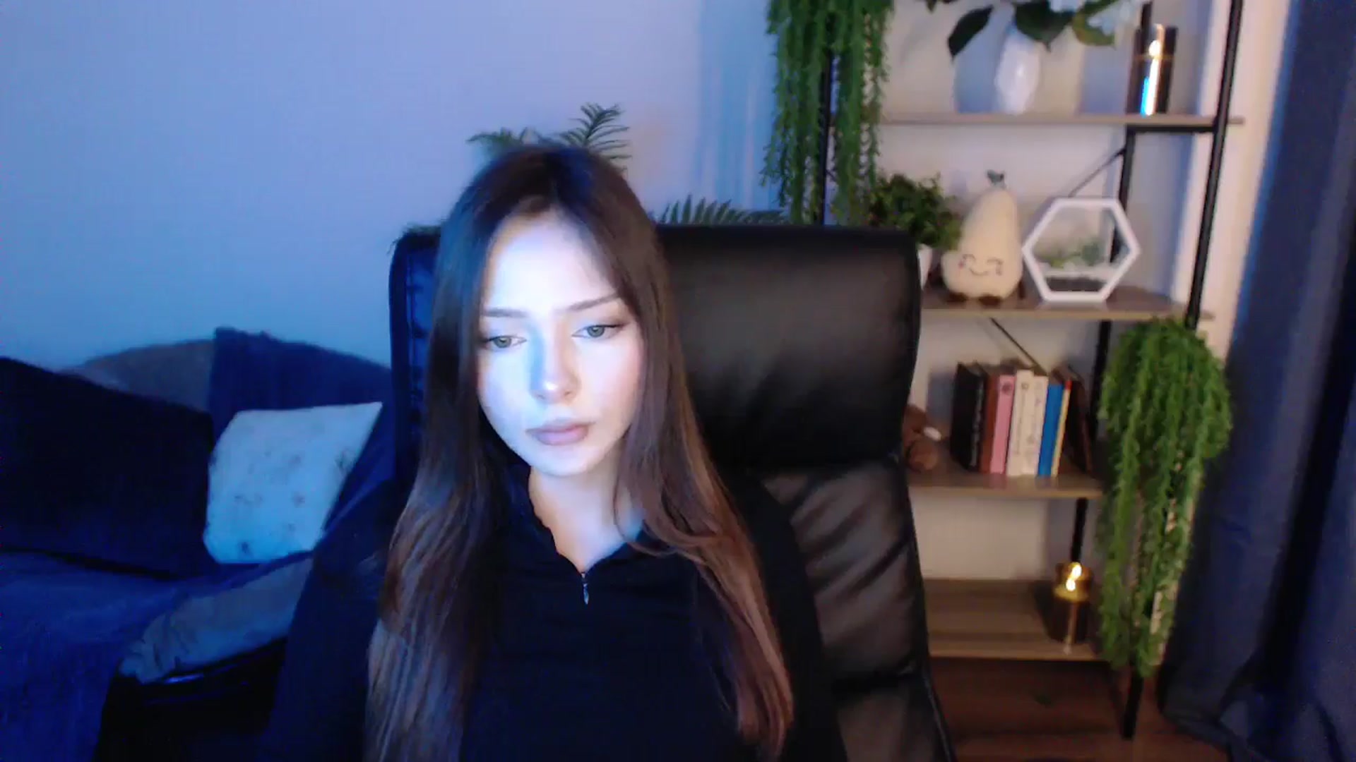 Gallery image thumbnail from KateManelli's myfreecams stream on, 01/20/2025, 14:11 image 4 of 20