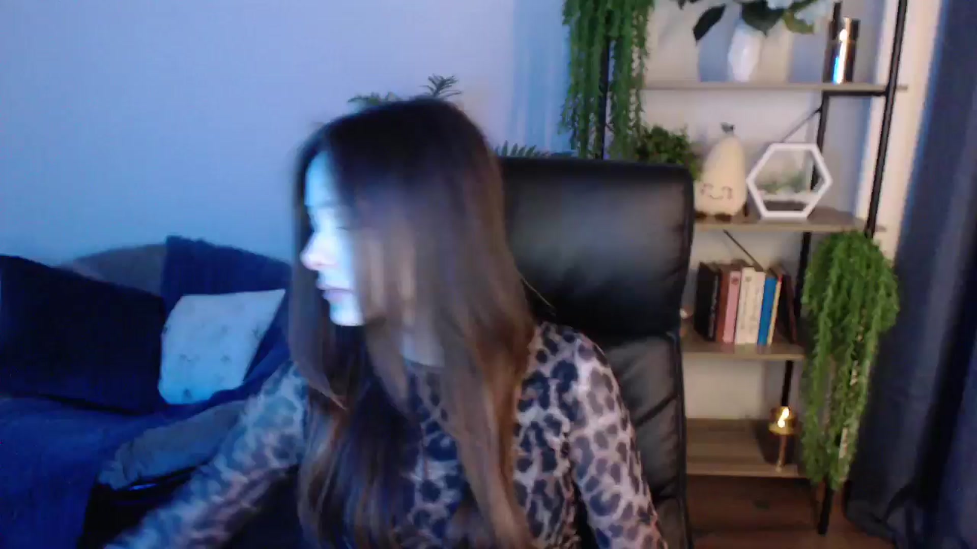 Gallery image thumbnail from KateManelli's myfreecams stream on, 01/21/2025, 11:33 image 7 of 20