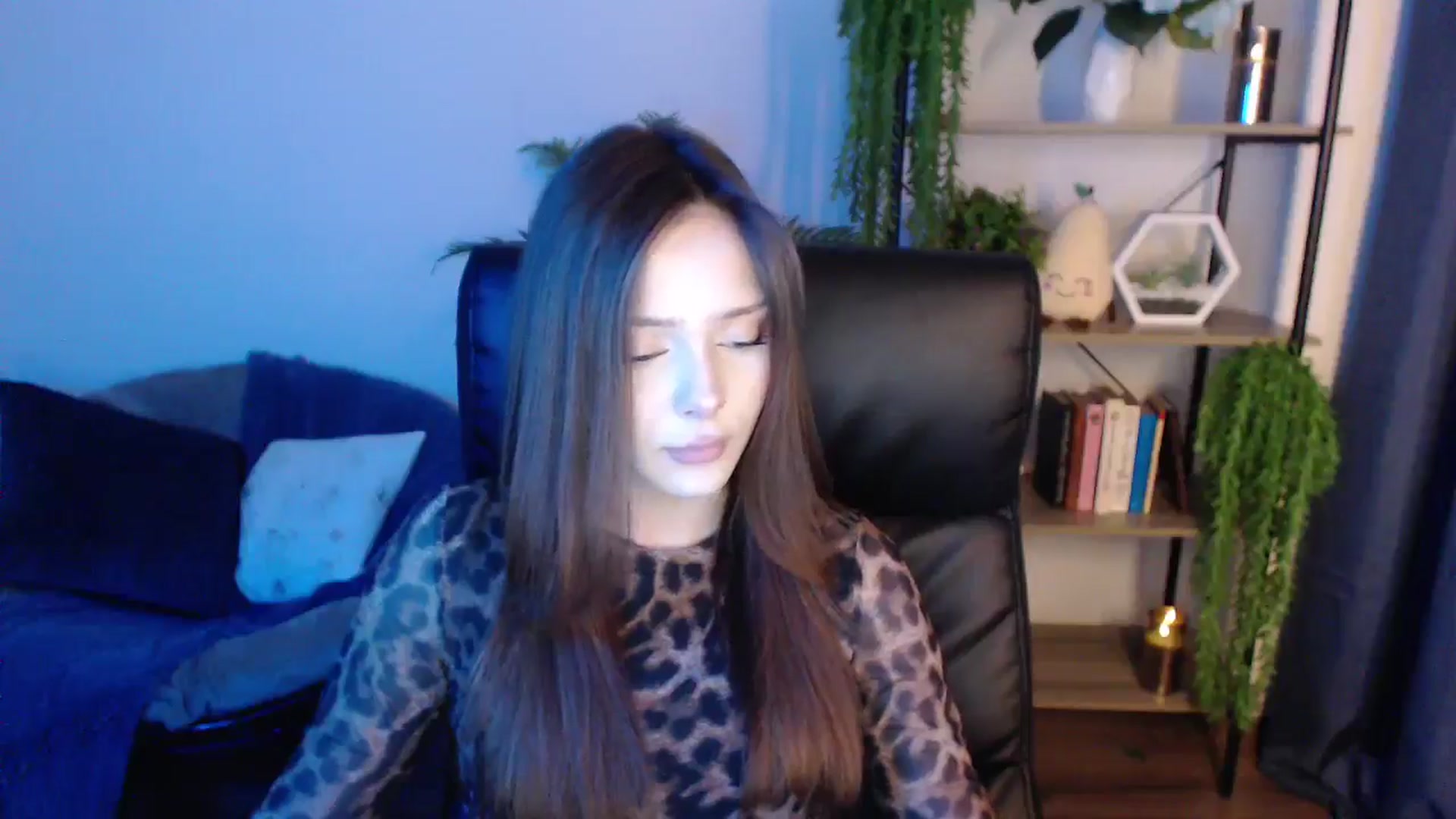 Gallery image thumbnail from KateManelli's myfreecams stream on, 01/21/2025, 11:33 image 14 of 20