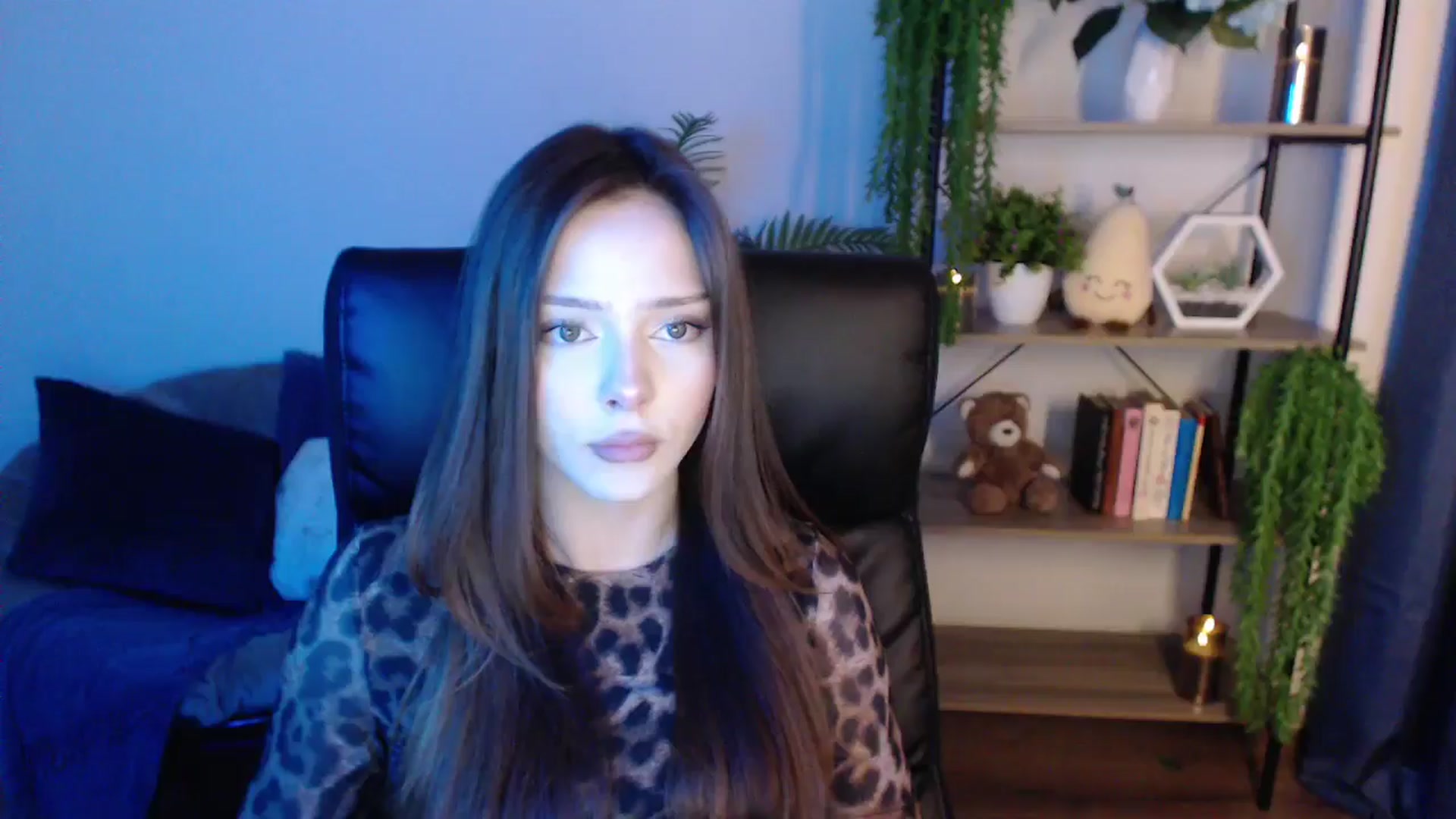 Gallery image thumbnail from KateManelli's myfreecams stream on, 01/21/2025, 12:19 image 1 of 20