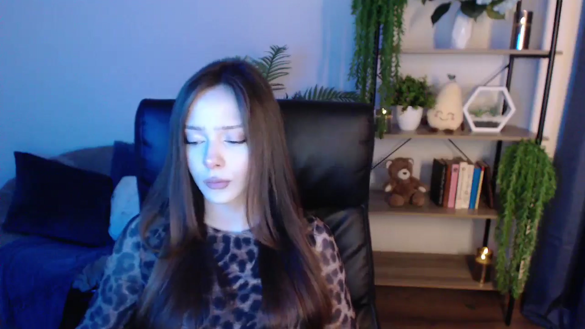 Gallery image thumbnail from KateManelli's myfreecams stream on, 01/21/2025, 12:19 image 13 of 20