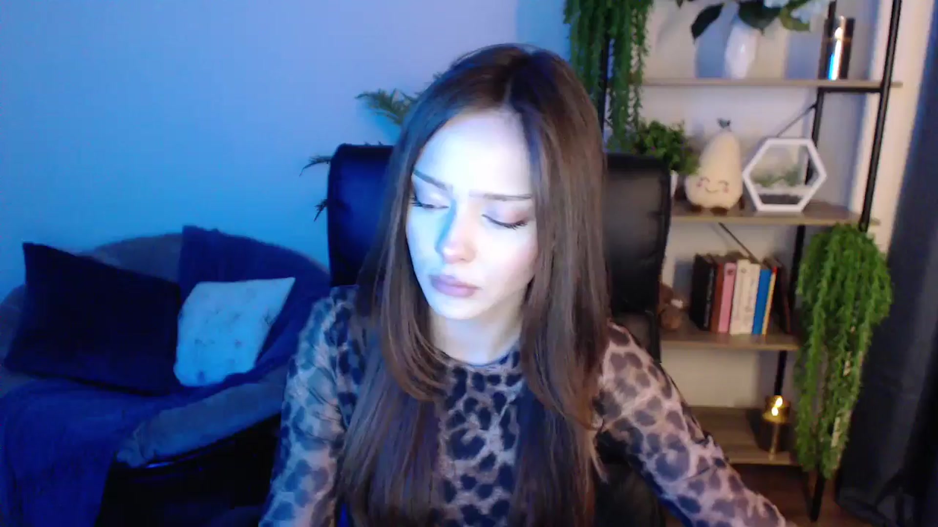 Gallery image thumbnail from KateManelli's myfreecams stream on, 01/21/2025, 13:49 image 14 of 20