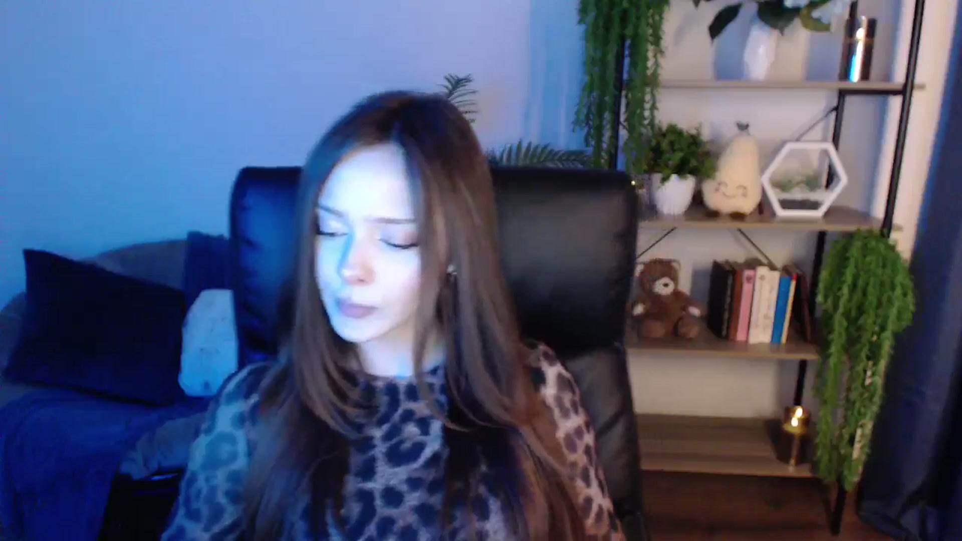 Gallery image thumbnail from KateManelli's myfreecams stream on, 01/21/2025, 13:49 image 18 of 20