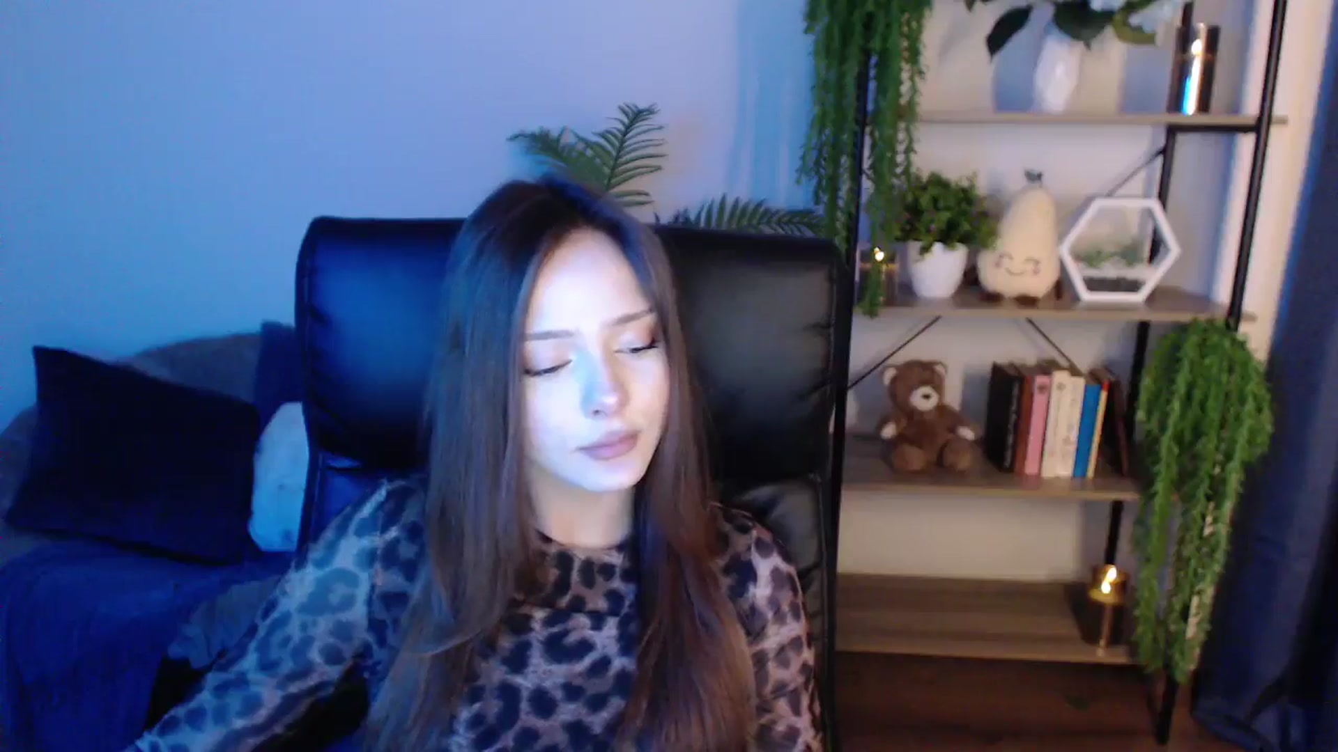 Gallery image thumbnail from KateManelli's myfreecams stream on, 01/21/2025, 14:36 image 2 of 20