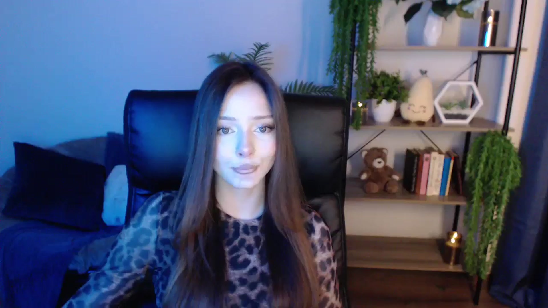 Gallery image thumbnail from KateManelli's myfreecams stream on, 01/21/2025, 14:36 image 16 of 20
