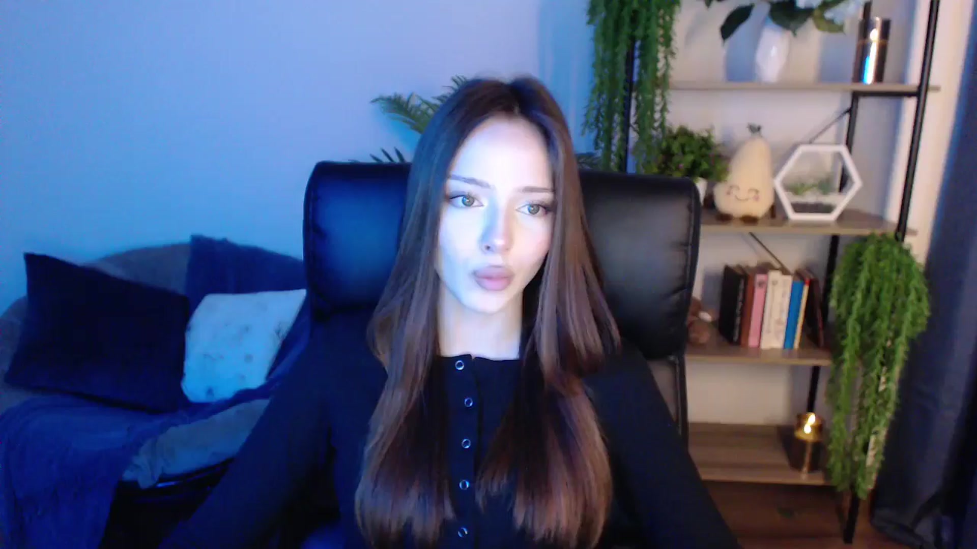 Gallery image thumbnail from KateManelli's myfreecams stream on, 01/22/2025, 10:55 image 13 of 20