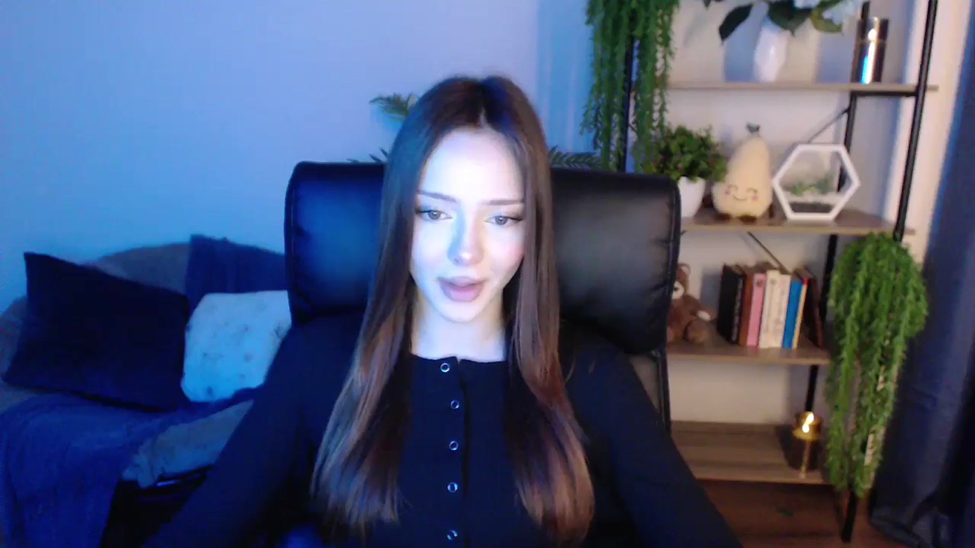 Gallery image thumbnail from KateManelli's myfreecams stream on, 01/22/2025, 10:55 image 11 of 20