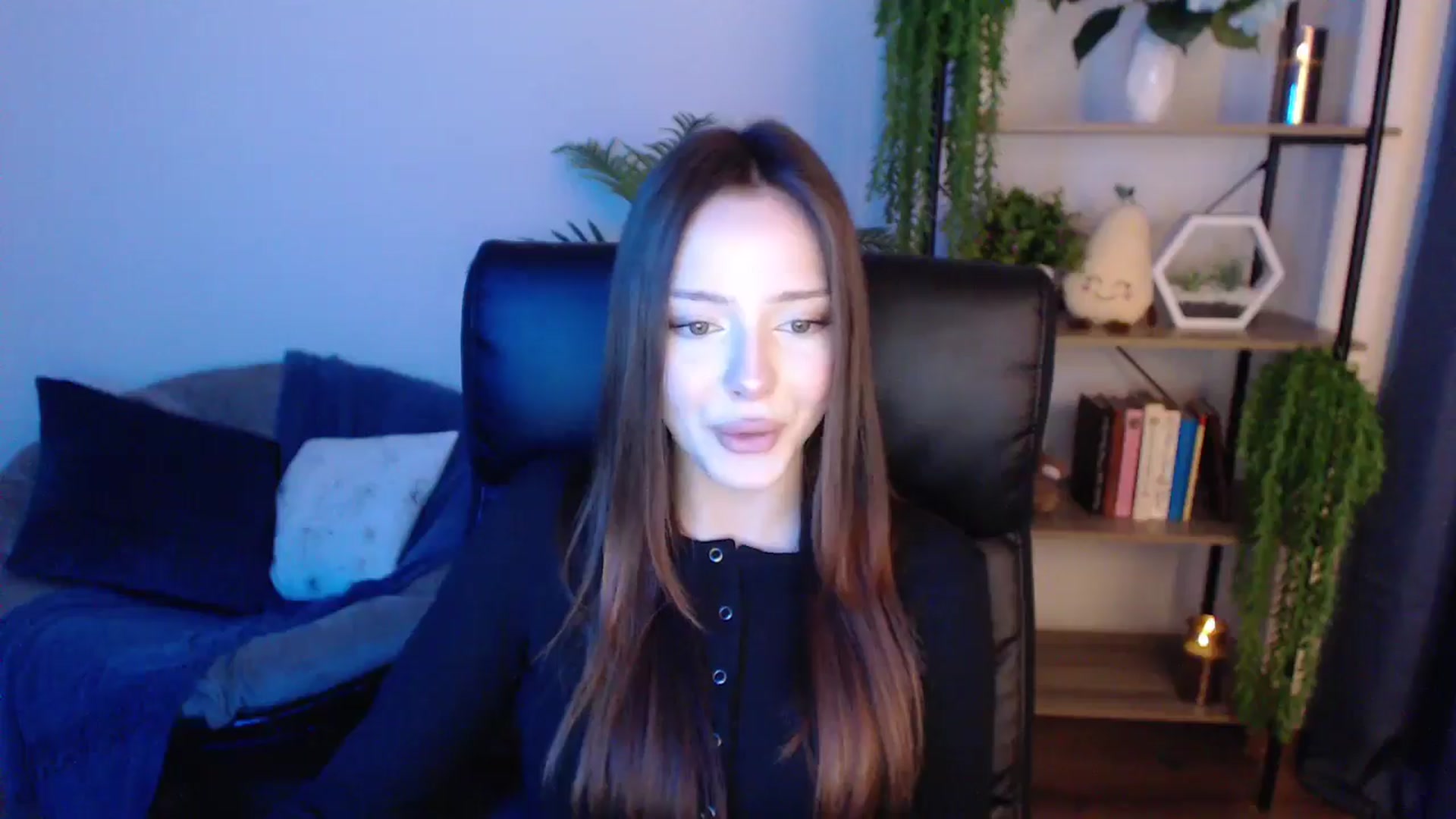 Gallery image thumbnail from KateManelli's myfreecams stream on, 01/22/2025, 10:55 image 18 of 20