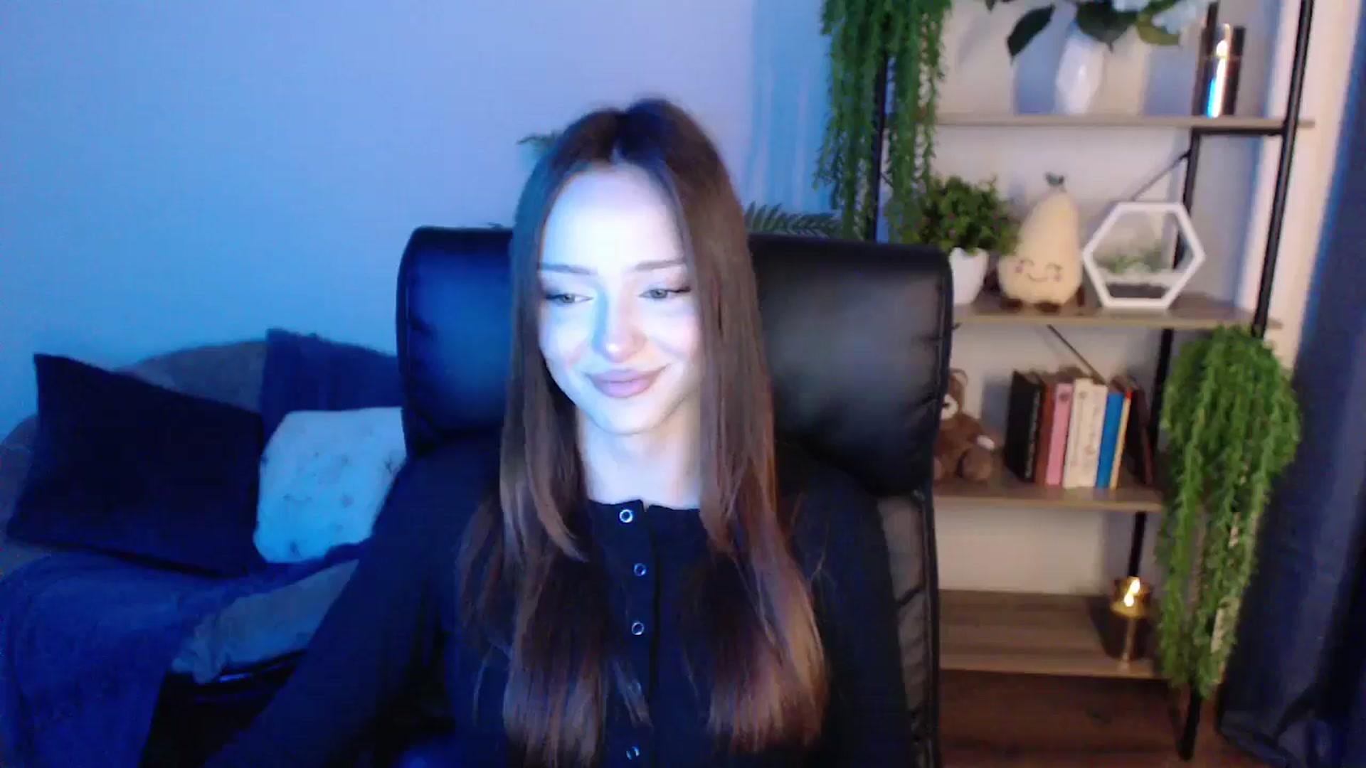 Gallery image thumbnail from KateManelli's myfreecams stream on, 01/22/2025, 10:55 image 10 of 20