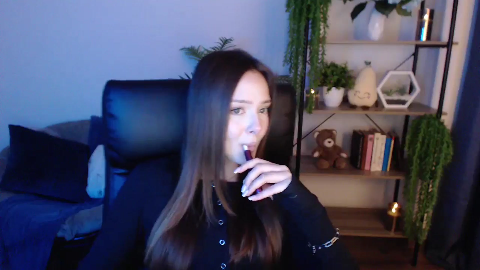 Gallery image thumbnail from KateManelli's myfreecams stream on, 01/22/2025, 12:25 image 3 of 20
