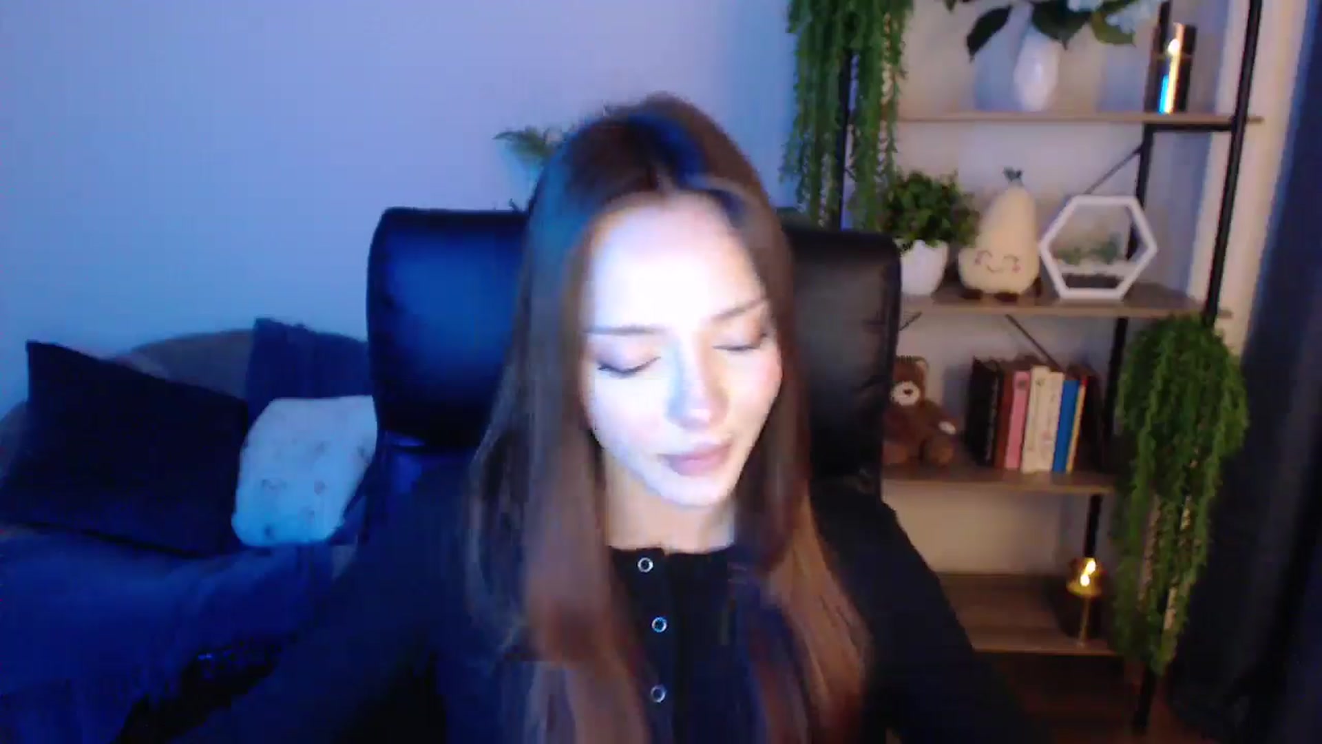 Gallery image thumbnail from KateManelli's myfreecams stream on, 01/22/2025, 14:20 image 15 of 20