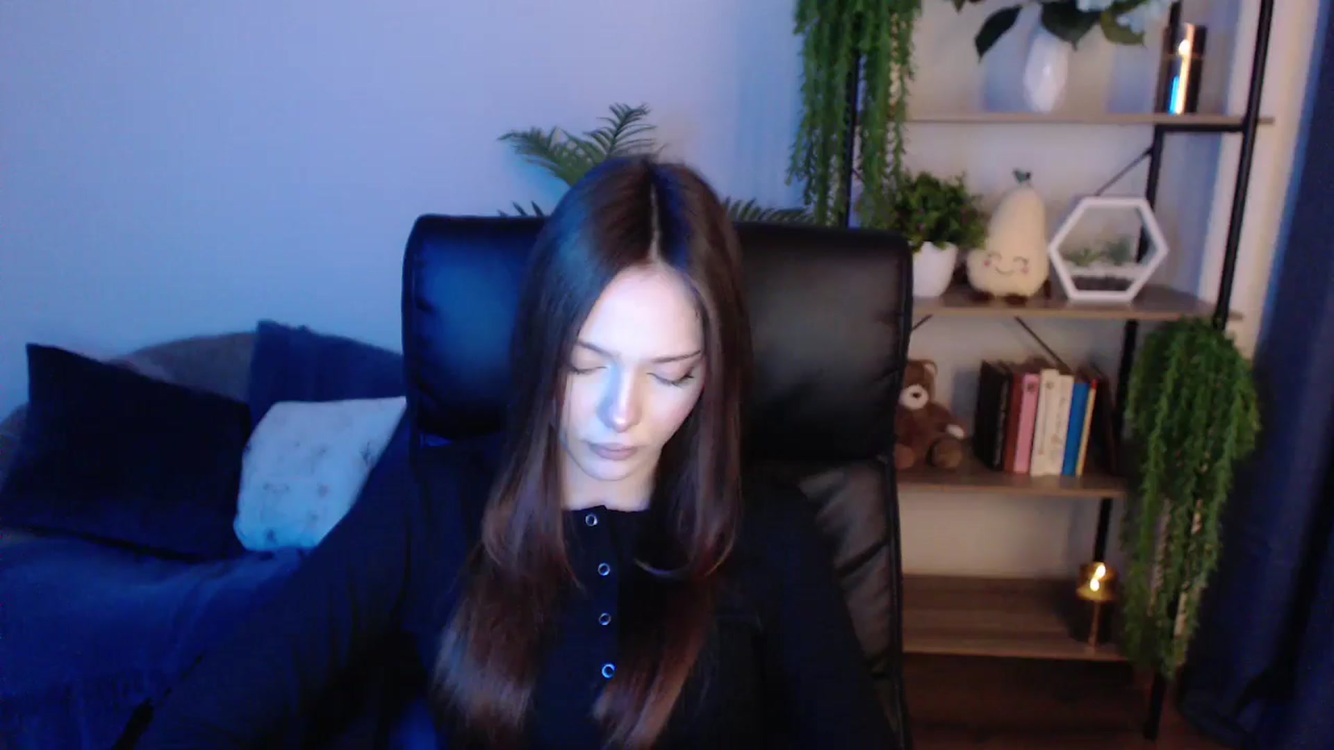 Gallery image thumbnail from KateManelli's myfreecams stream on, 01/22/2025, 14:20 image 11 of 20