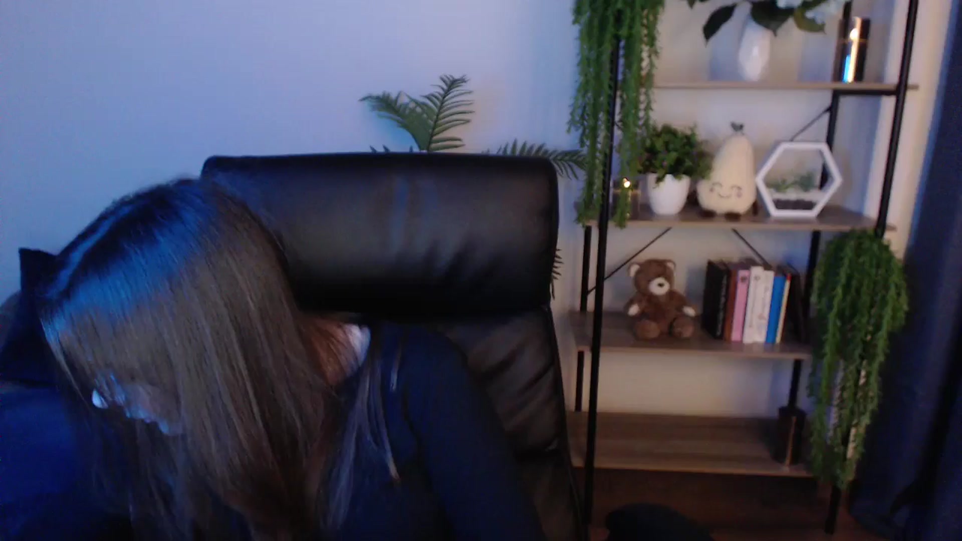 Gallery image thumbnail from KateManelli's myfreecams stream on, 01/22/2025, 14:57 image 18 of 20