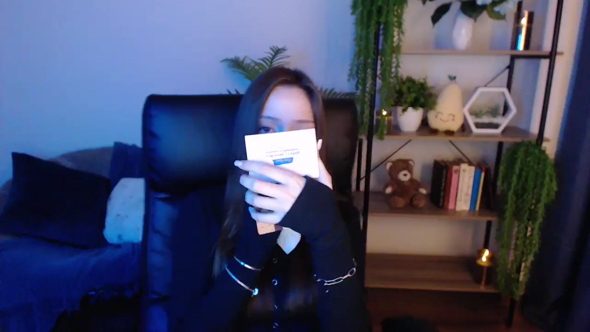 Gallery image thumbnail from KateManelli's myfreecams stream on, 01/22/2025, 14:57 image 15 of 20