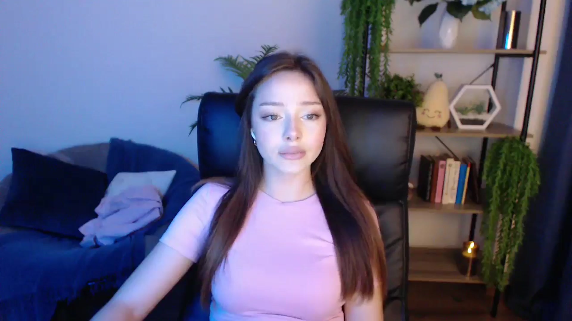Gallery image thumbnail from KateManelli's myfreecams stream on, 01/24/2025, 09:15 image 13 of 20
