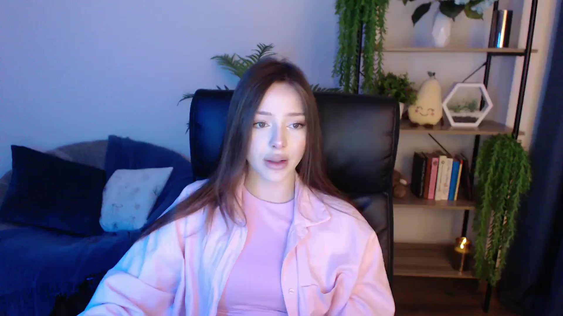 Gallery image thumbnail from KateManelli's myfreecams stream on, 01/24/2025, 09:15 image 2 of 20