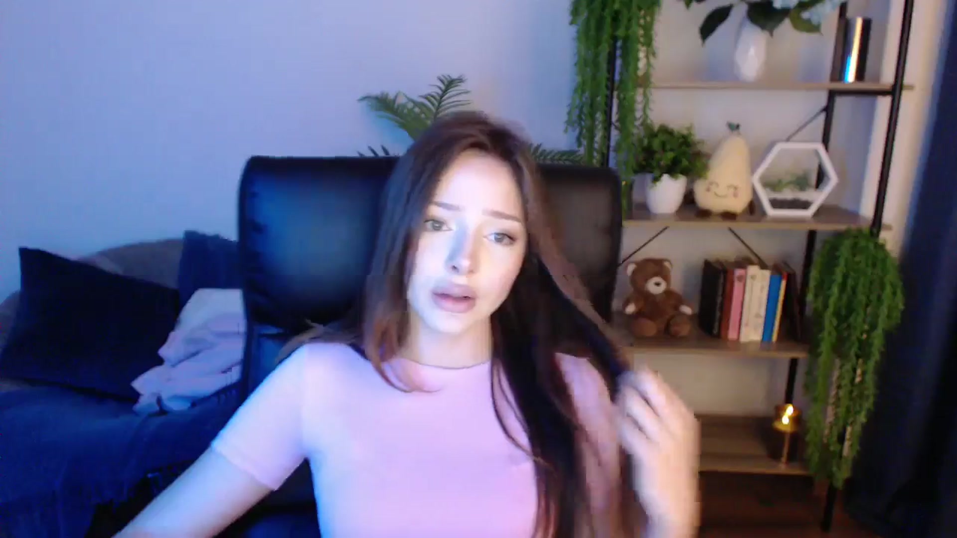 Gallery image thumbnail from KateManelli's myfreecams stream on, 01/24/2025, 10:16 image 12 of 20
