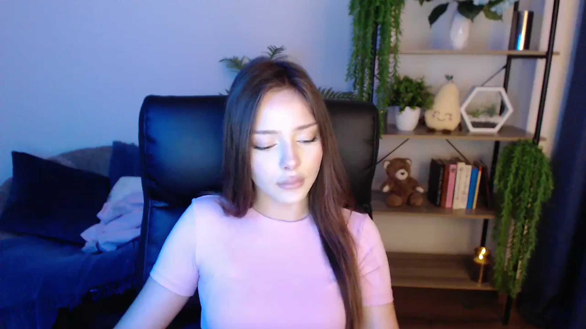 Gallery image thumbnail from KateManelli's myfreecams stream on, 01/24/2025, 10:16 image 6 of 20