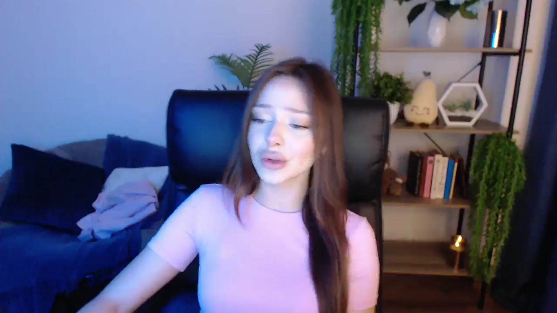 Gallery image thumbnail from KateManelli's myfreecams stream on, 01/24/2025, 10:16 image 7 of 20