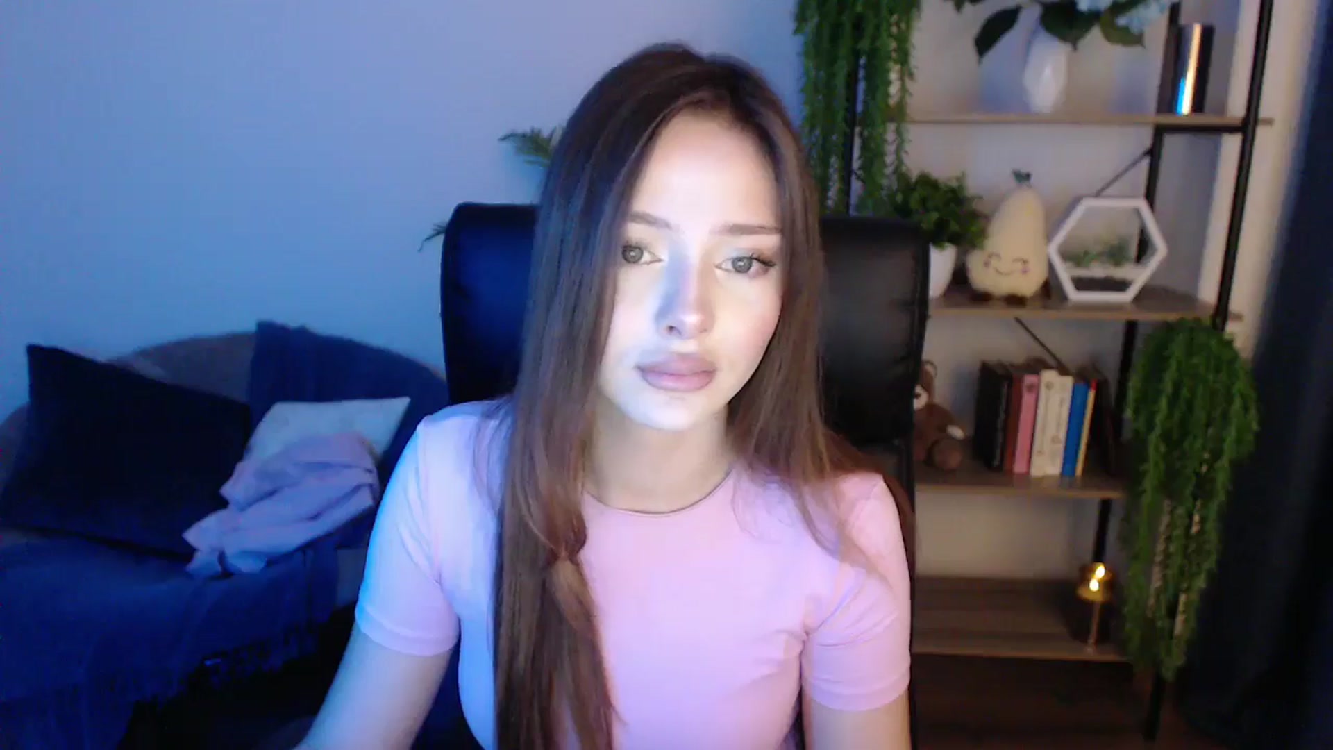Gallery image thumbnail from KateManelli's myfreecams stream on, 01/24/2025, 10:50 image 11 of 20