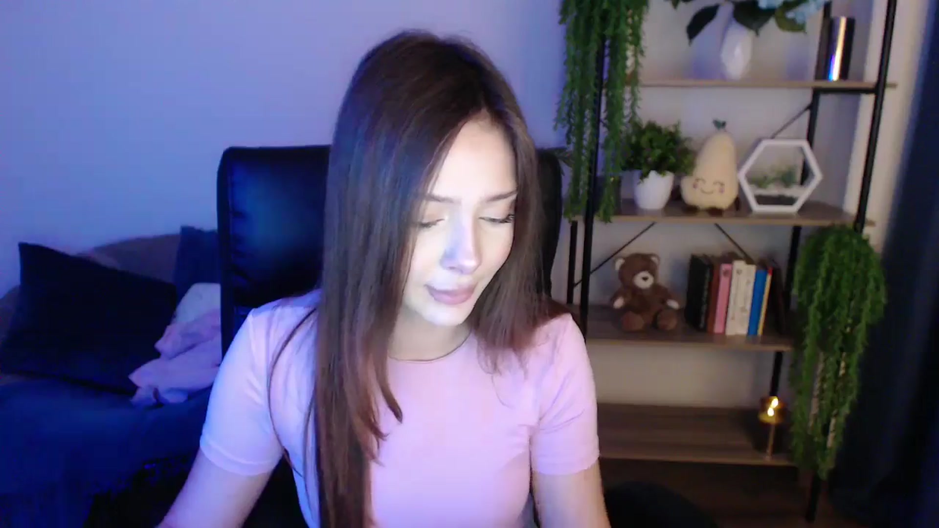 Gallery image thumbnail from KateManelli's myfreecams stream on, 01/24/2025, 10:50 image 17 of 20