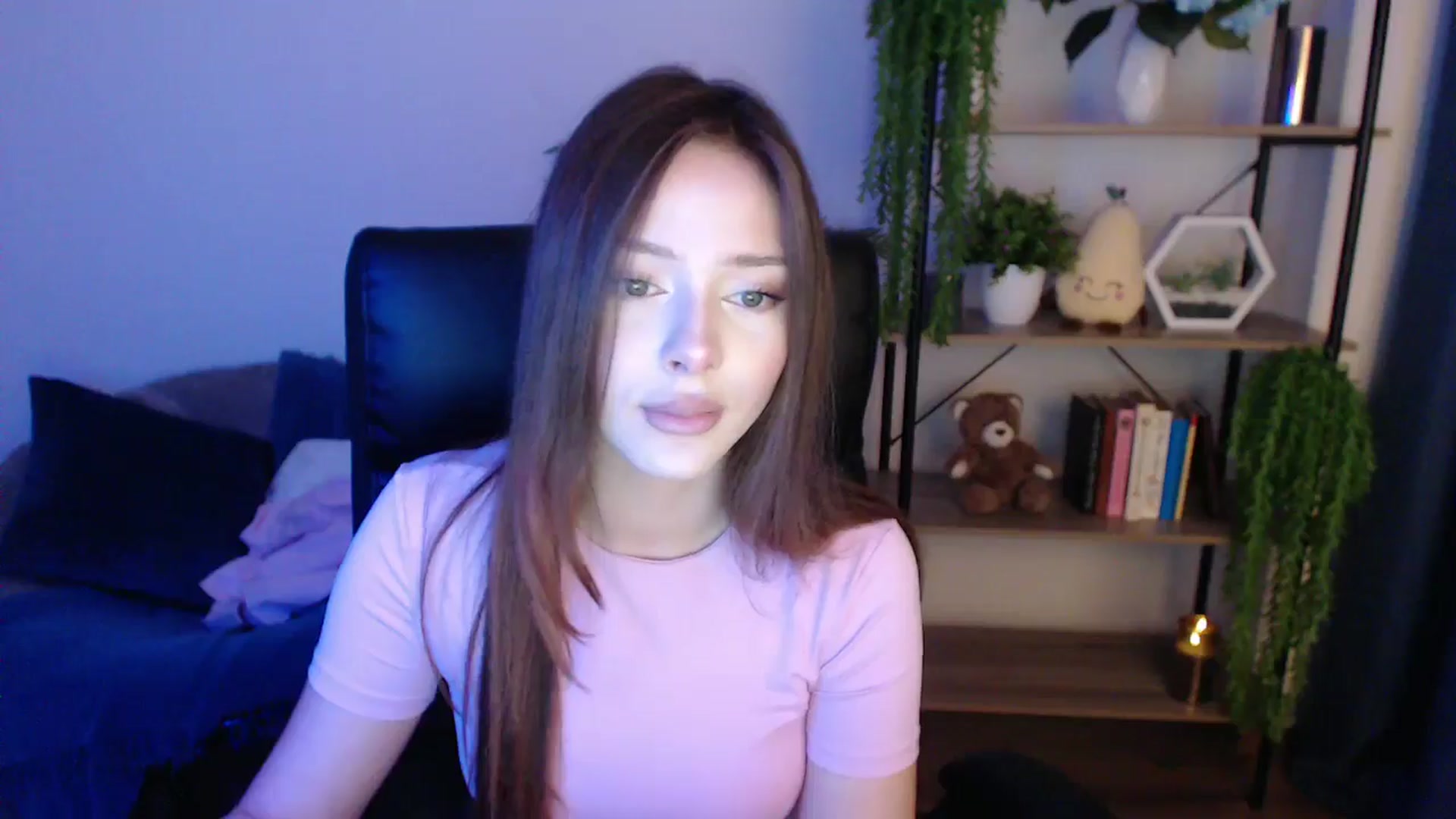Gallery image thumbnail from KateManelli's myfreecams stream on, 01/24/2025, 10:50 image 18 of 20