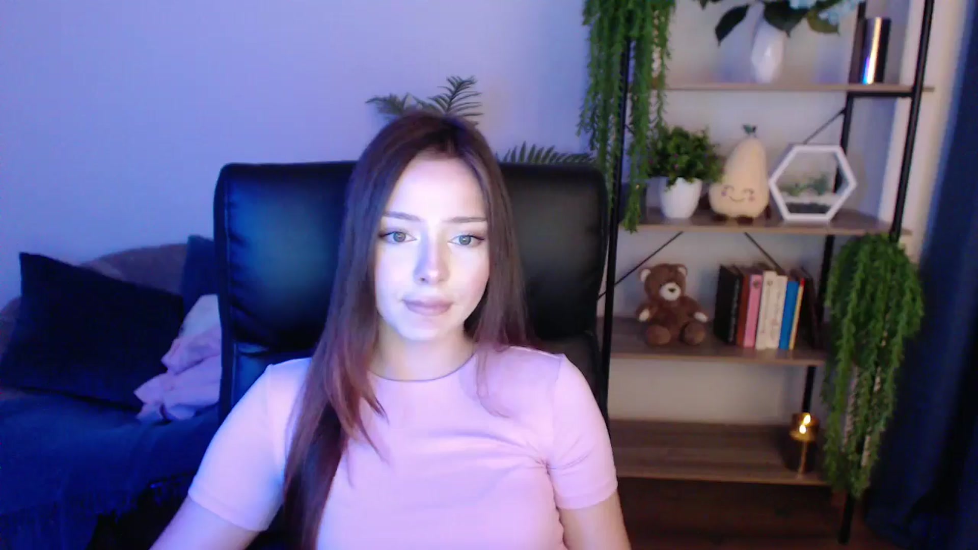 Gallery image thumbnail from KateManelli's myfreecams stream on, 01/24/2025, 11:43 image 16 of 20