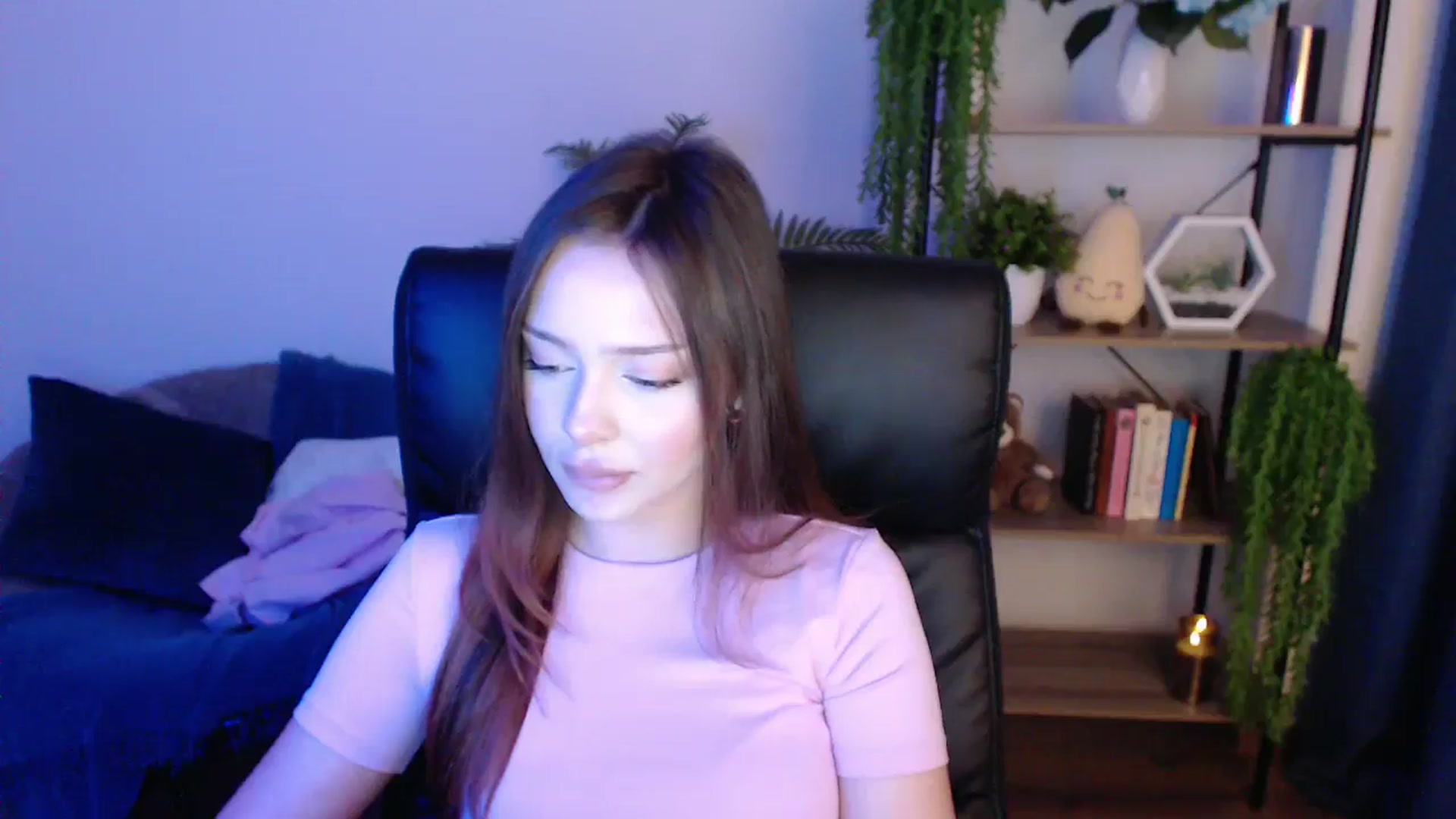 Gallery image thumbnail from KateManelli's myfreecams stream on, 01/24/2025, 11:43 image 6 of 20