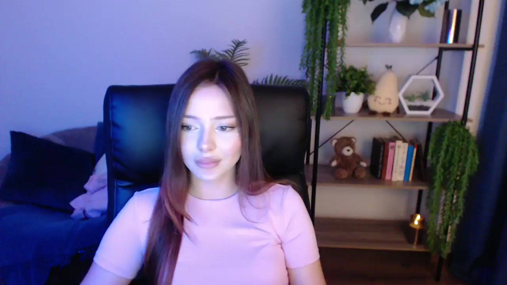 Gallery image thumbnail from KateManelli's myfreecams stream on, 01/24/2025, 11:43 image 18 of 20