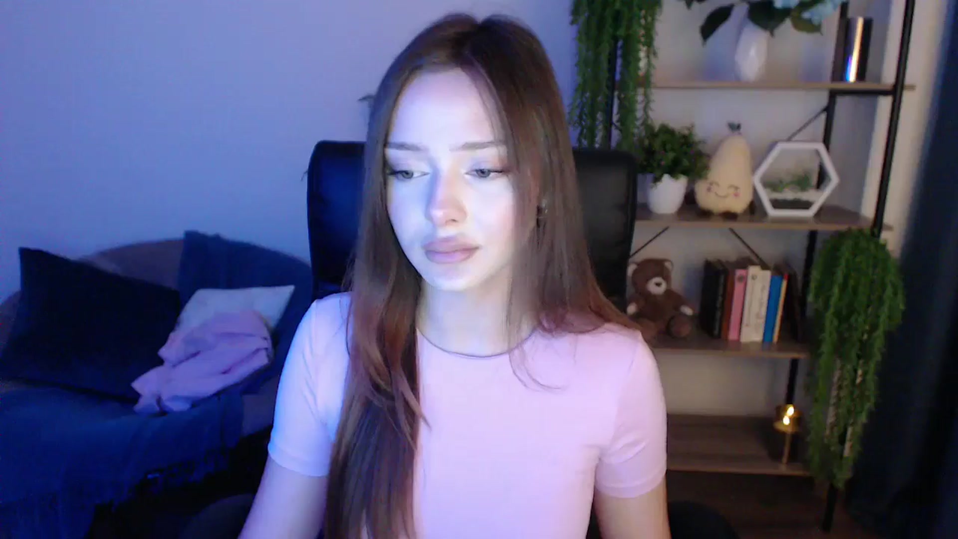 Gallery image thumbnail from KateManelli's myfreecams stream on, 01/24/2025, 11:43 image 14 of 20
