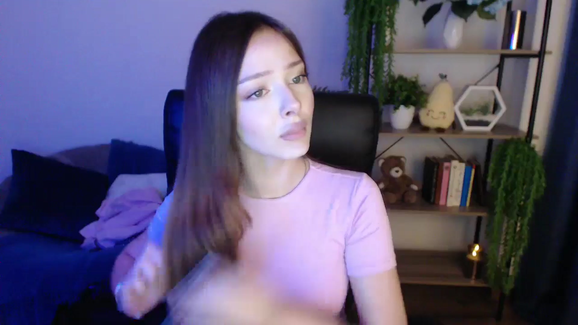 Gallery image thumbnail from KateManelli's myfreecams stream on, 01/24/2025, 12:15 image 7 of 20