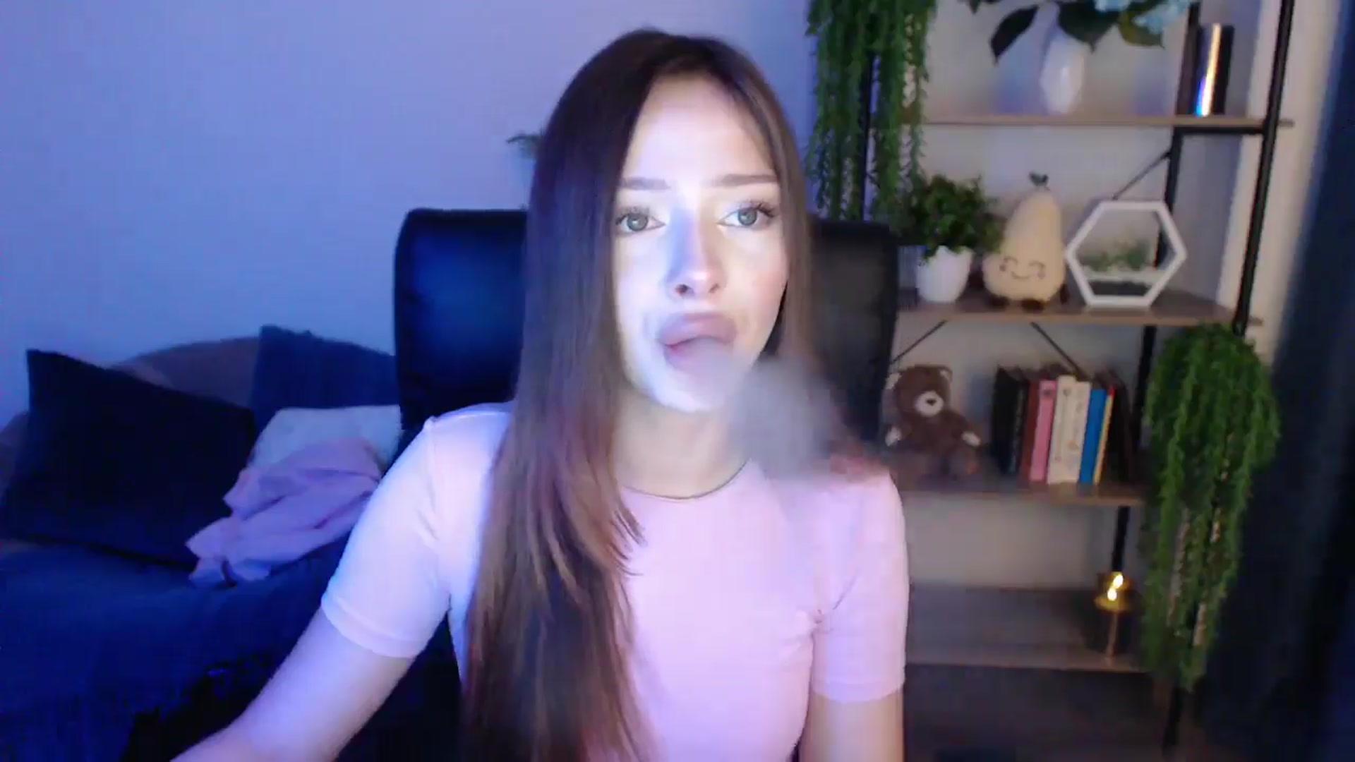 Gallery image thumbnail from KateManelli's myfreecams stream on, 01/24/2025, 12:15 image 8 of 20