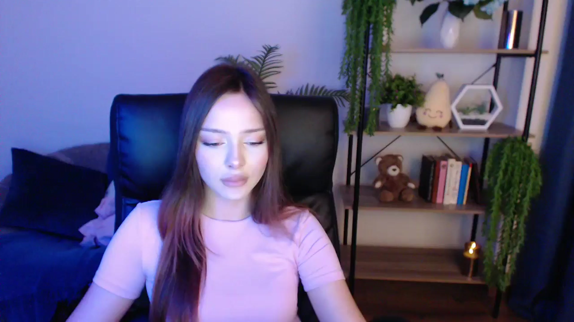 Gallery image thumbnail from KateManelli's myfreecams stream on, 01/24/2025, 12:15 image 18 of 20