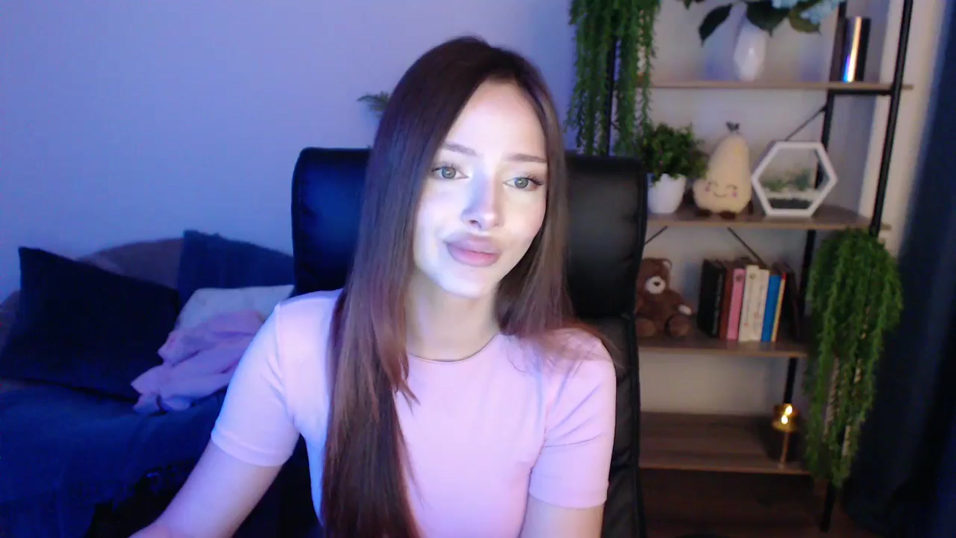 Gallery image thumbnail from KateManelli's myfreecams stream on, 01/24/2025, 12:15 image 14 of 20