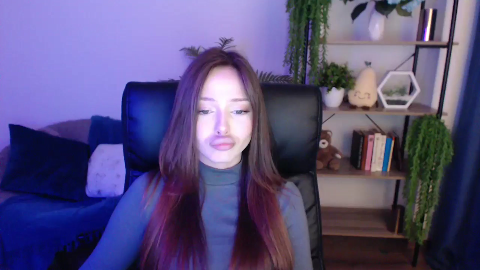 Gallery image thumbnail from KateManelli's myfreecams stream on, 01/25/2025, 09:28 image 17 of 20