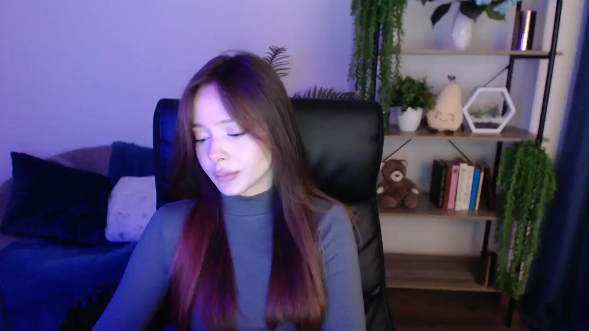 Gallery image thumbnail from KateManelli's myfreecams stream on, 01/25/2025, 10:33 image 15 of 20