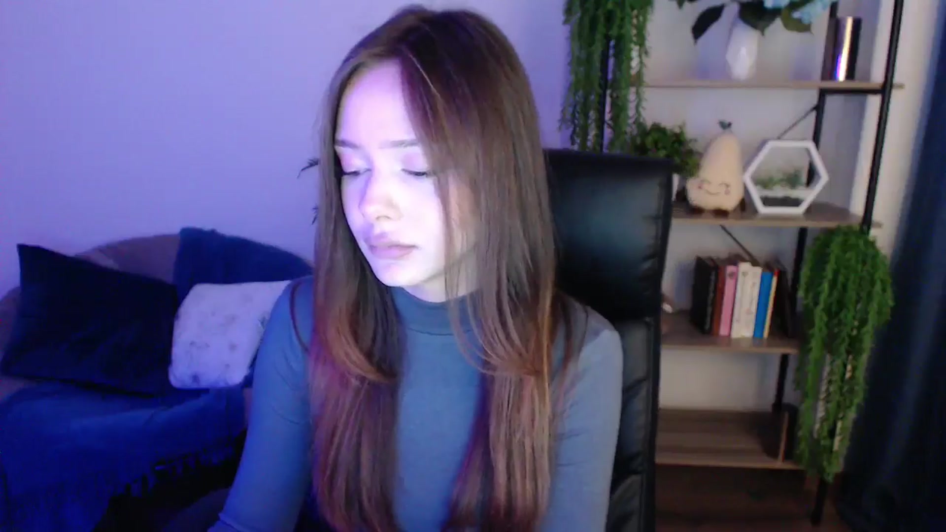Gallery image thumbnail from KateManelli's myfreecams stream on, 01/25/2025, 10:33 image 11 of 20