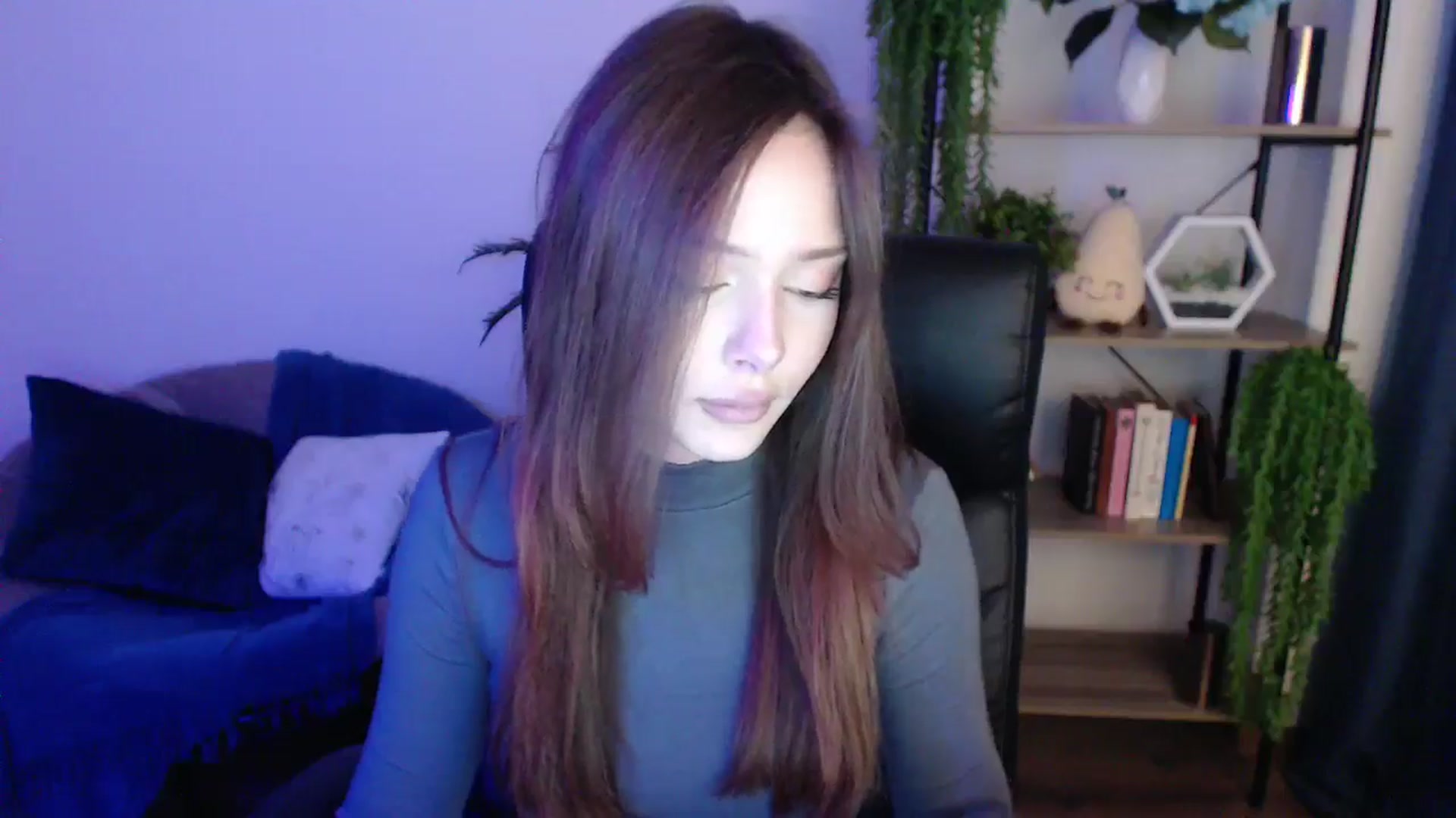 Gallery image thumbnail from KateManelli's myfreecams stream on, 01/25/2025, 10:33 image 10 of 20