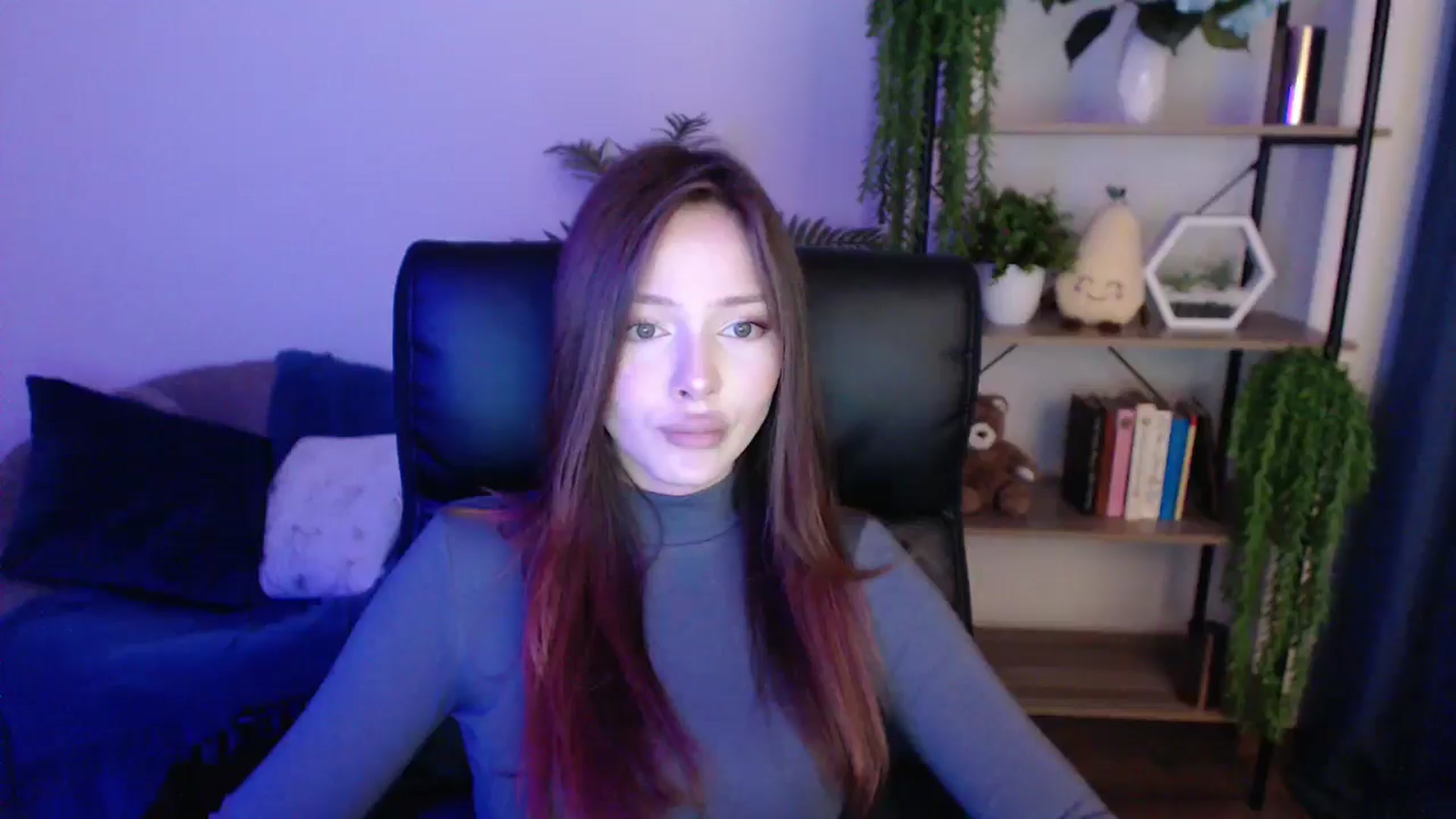 Gallery image thumbnail from KateManelli's myfreecams stream on, 01/25/2025, 11:17 image 1 of 20