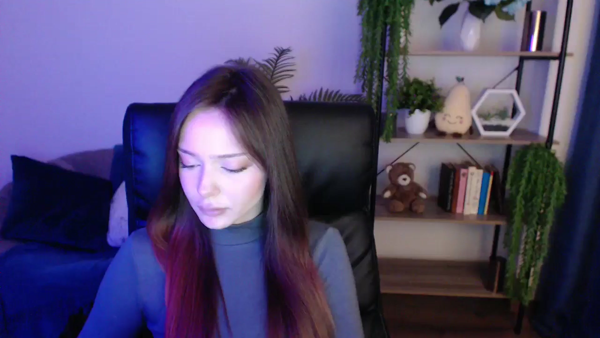 Gallery image thumbnail from KateManelli's myfreecams stream on, 01/25/2025, 11:17 image 12 of 20