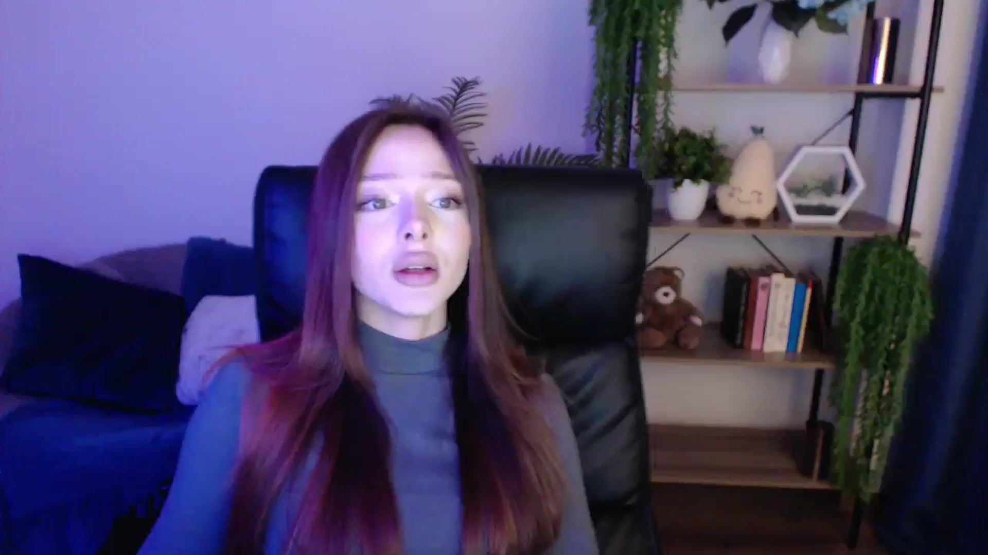 Gallery image thumbnail from KateManelli's myfreecams stream on, 01/25/2025, 12:51 image 12 of 20