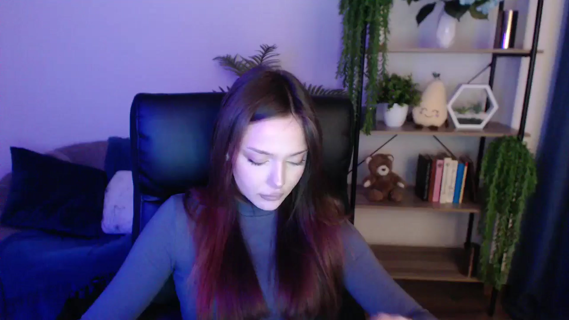 Gallery image thumbnail from KateManelli's myfreecams stream on, 01/25/2025, 12:51 image 2 of 20