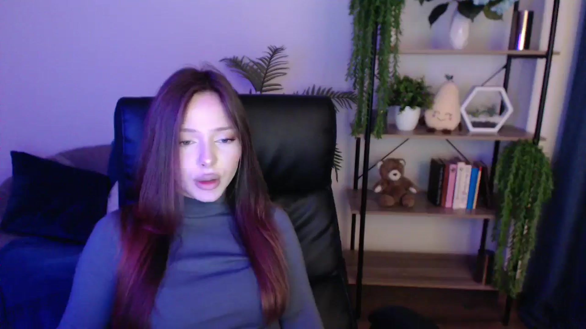 Gallery image thumbnail from KateManelli's myfreecams stream on, 01/25/2025, 12:51 image 14 of 20