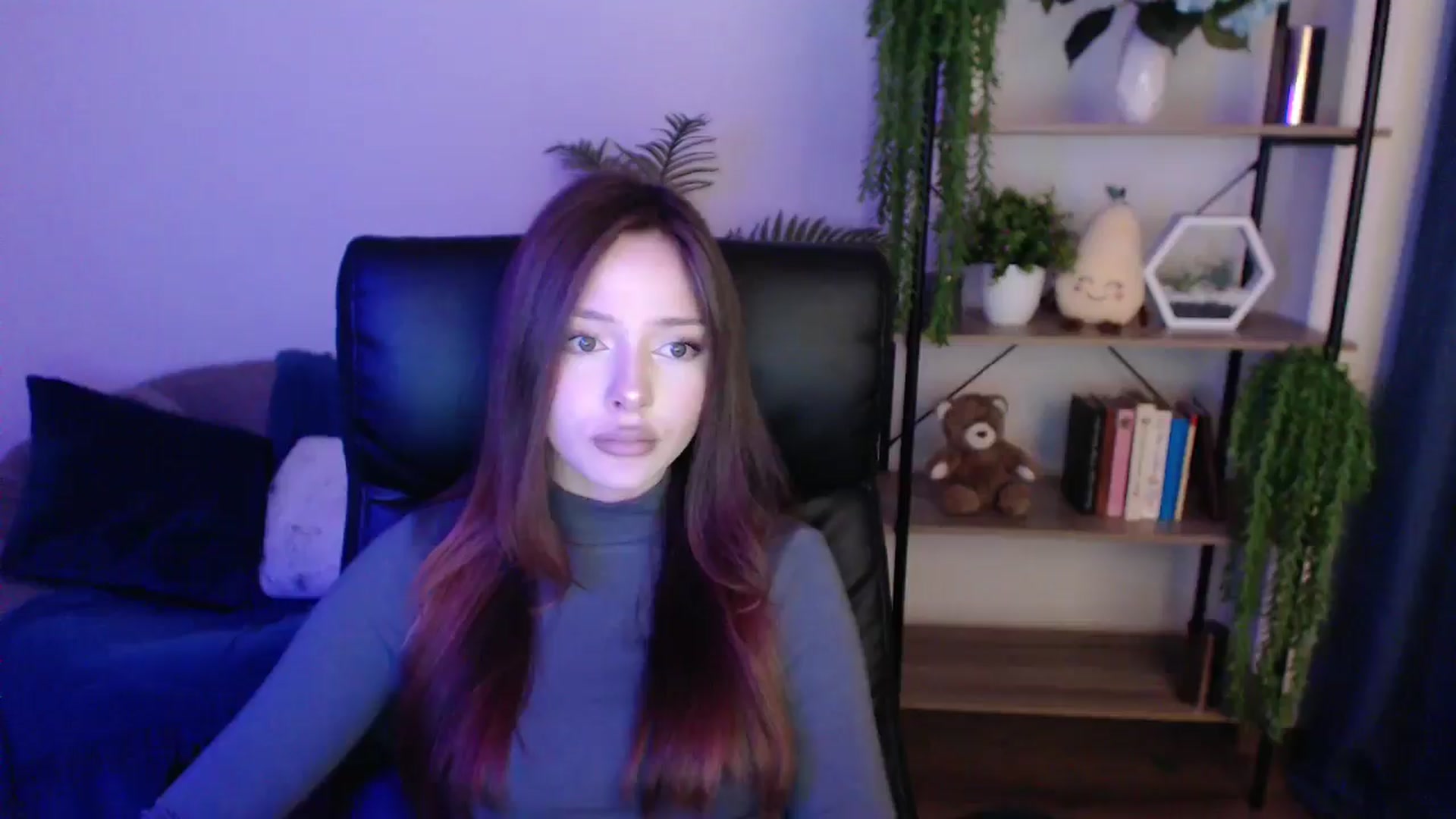 Gallery image thumbnail from KateManelli's myfreecams stream on, 01/25/2025, 12:51 image 6 of 20