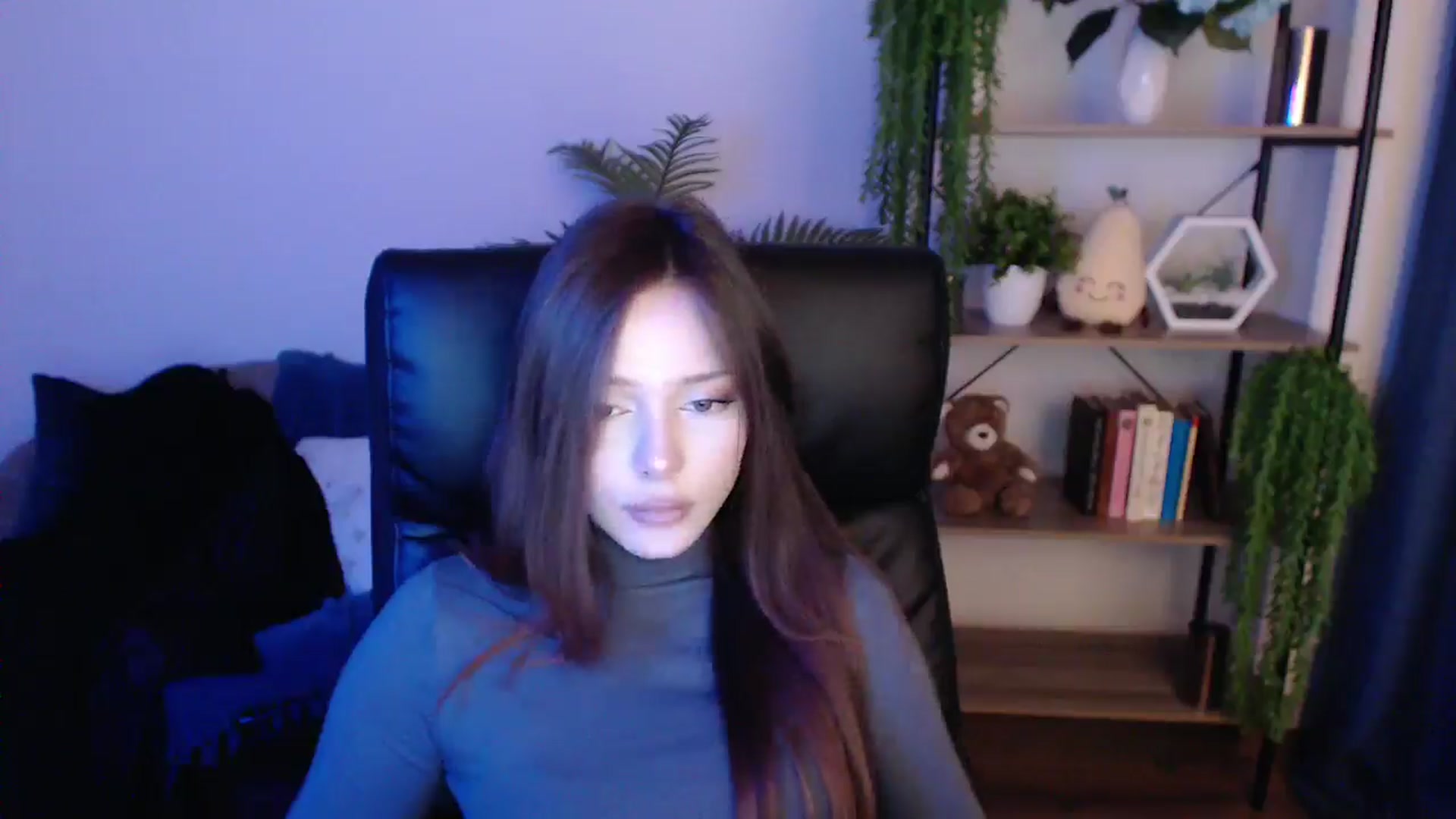 Gallery image thumbnail from KateManelli's myfreecams stream on, 01/25/2025, 14:10 image 13 of 20