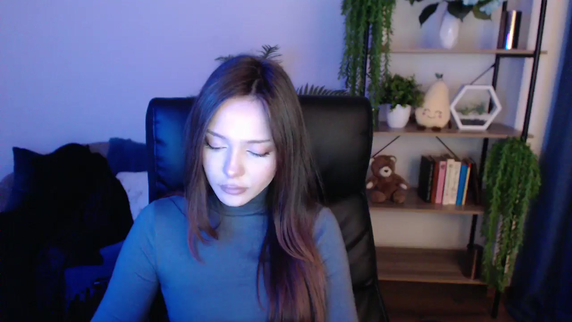 Gallery image thumbnail from KateManelli's myfreecams stream on, 01/25/2025, 14:10 image 6 of 20